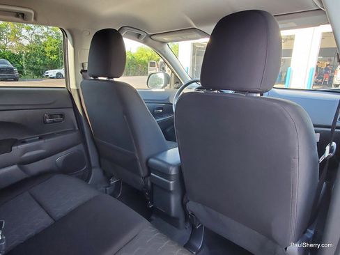 Used 2025 Mitsubishi Outlander Sport SE AWD/4WD image 24