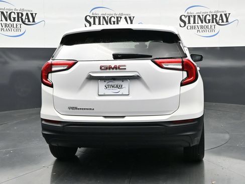 Used 2024 GMC Terrain SLE FWD image 6