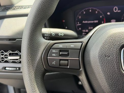 Used 2025 Honda Accord SE image 16