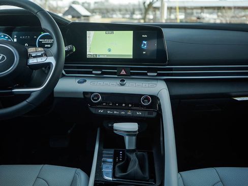 New 2026 Hyundai Elantra Limited image 15