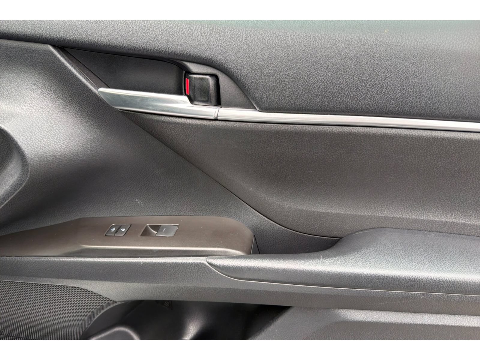 Certified 2024 Toyota Camry SE FWD image 19