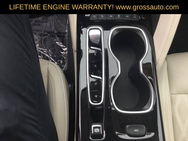 Used 2023 Buick Envision Avenir AWD/4WD image 25
