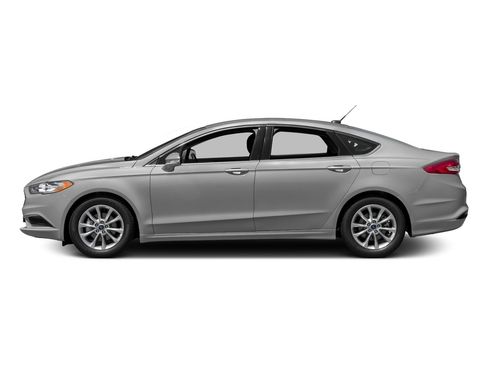 Used 2017 Ford Fusion SE w/ Fusion SE Technology Package FWD image 37