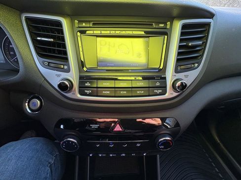 Used 2016 Hyundai Tucson Sport image 13