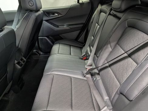 New 2026 Chevrolet Equinox LT w/ Convenience Package II FWD image 11