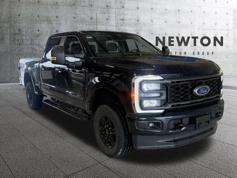 Used 2023 Ford F250 XL w/ STX Appearance Package AWD/4WD image 1