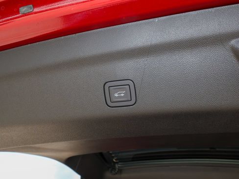 New 2026 GMC Yukon XL Denali w/ Advanced Technology Package AWD/4WD image 5