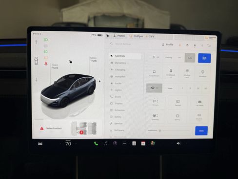 Used 2026 Tesla Model Y Long Range image 5