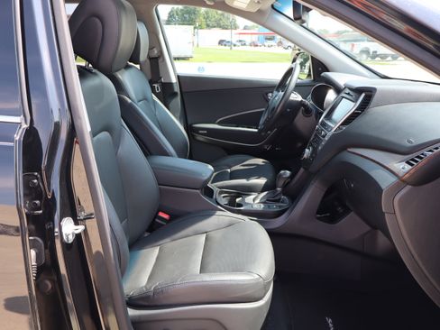 Used 2018 Hyundai Santa Fe Limited FWD image 14
