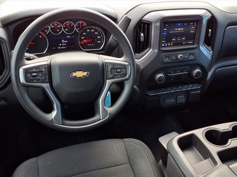 Used 2022 Chevrolet Silverado 1500 Custom w/ Safety Confidence Package image 13