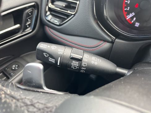 Used 2023 Dodge Durango GT AWD/4WD image 33