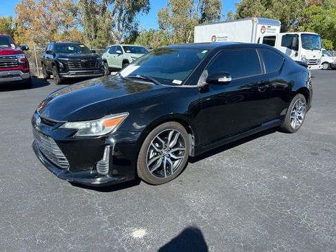Used 2014 Scion tC image 3