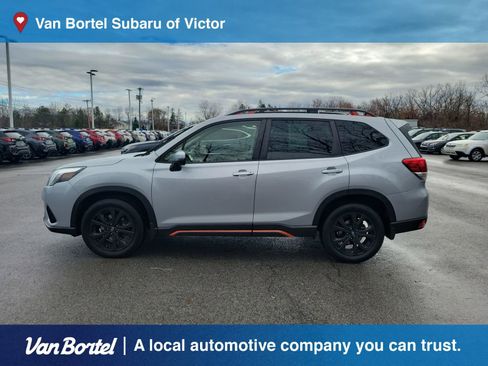 Used 2023 Subaru Forester Sport image 2