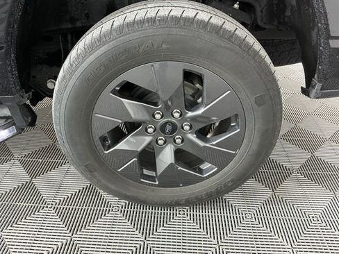 Used 2022 Ford F150 Lightning Lariat image 18