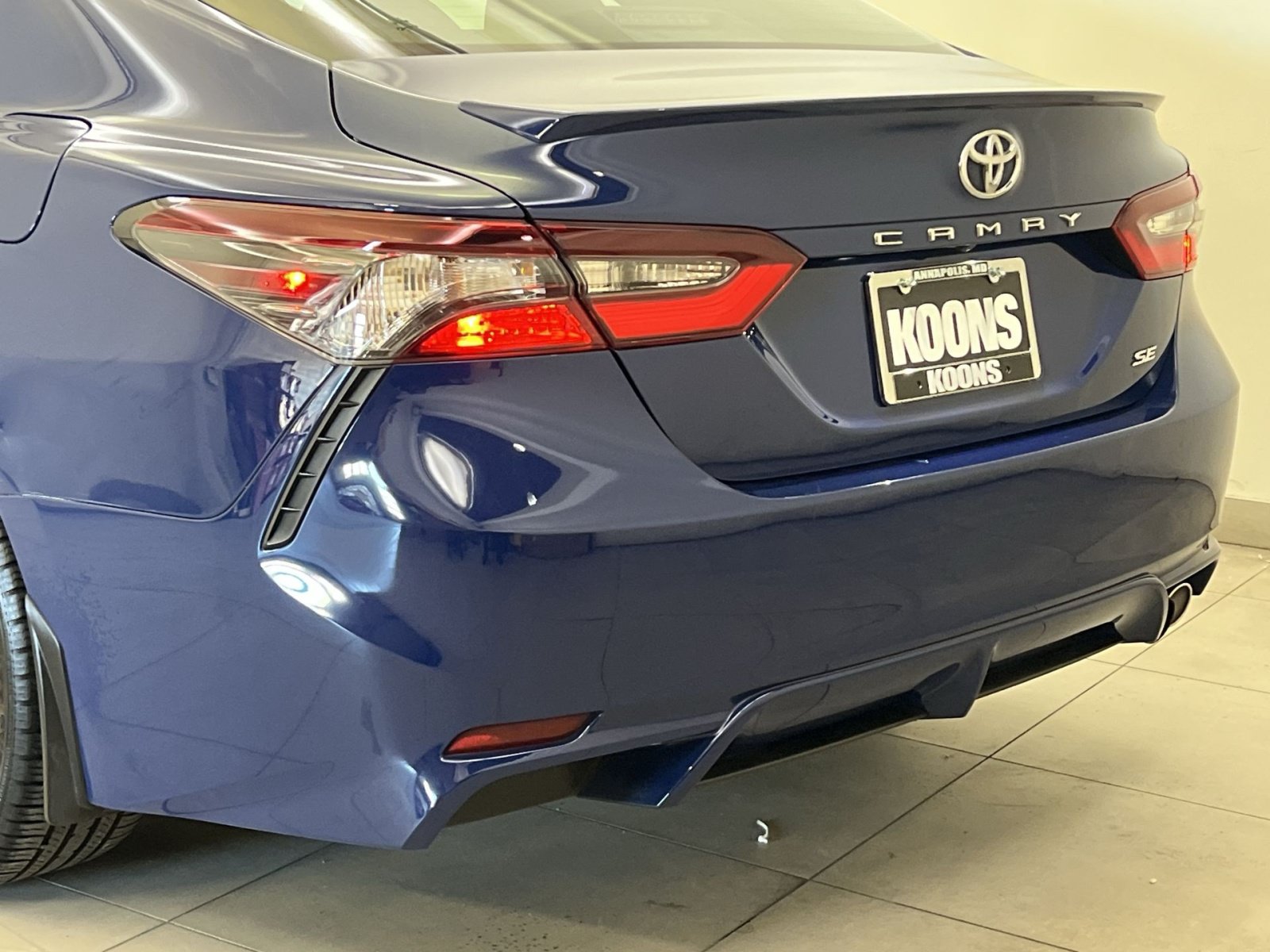 Used 2023 Toyota Camry SE w/ Cold Weather Package FWD image 30