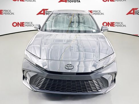 New 2026 Toyota Camry SE image 2