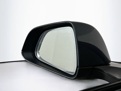 Used 2023 Tesla Model 3 Standard Range image 16