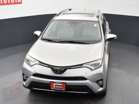 Used 2017 Toyota RAV4 Limited FWD image 29