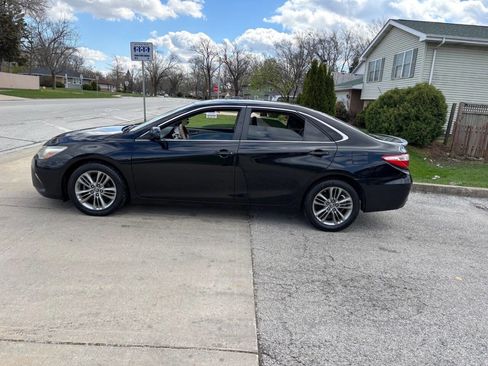 Used 2016 Toyota Camry SE image 14