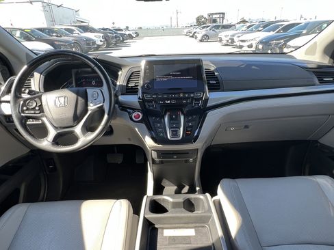 Used 2018 Honda Odyssey Elite image 22