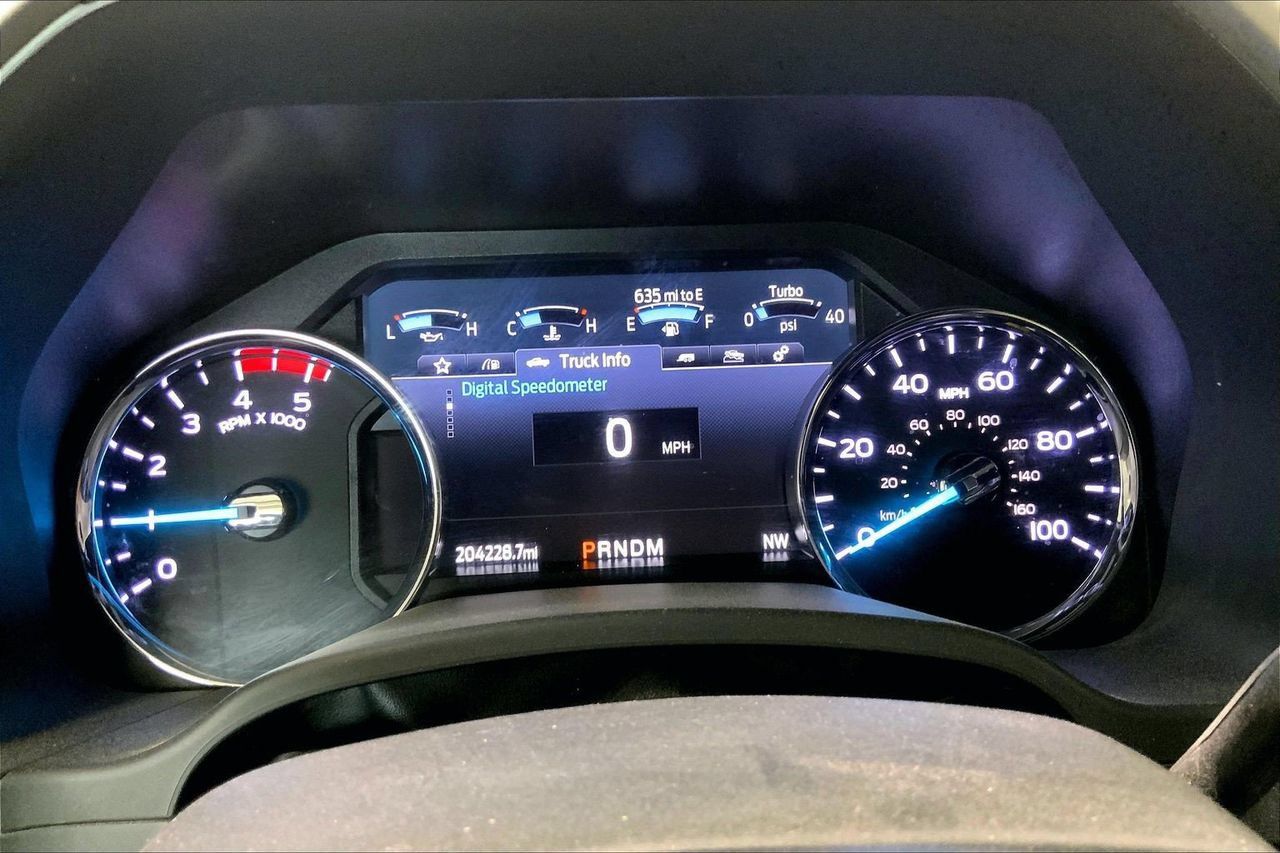 Used 2022 Ford F350 Lariat w/ Lariat Value Package AWD/4WD image 18