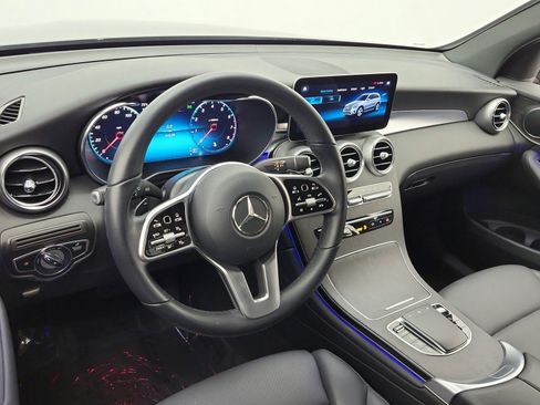 Used 2022 Mercedes-Benz GLC 300 image 9