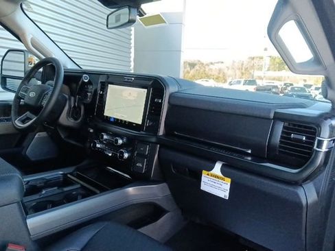 Used 2026 Ford F250 Lariat w/ Black Appearance Package image 34