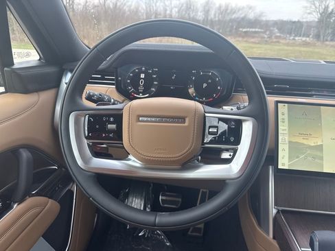 New 2026 Land Rover Range Rover Long Wheelbase SE image 19