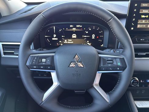 New 2026 Mitsubishi Outlander 4WD Plug-In Hybrid image 16