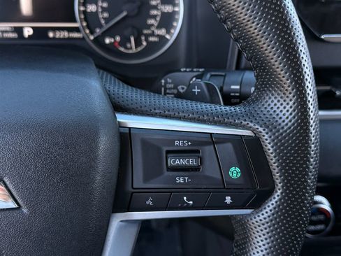 Used 2024 Mitsubishi Outlander SE image 31