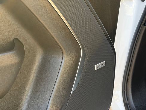 Used 2021 Chevrolet Tahoe Premier AWD/4WD image 14