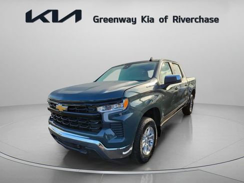Used 2025 Chevrolet Silverado 1500 LT RWD image 3