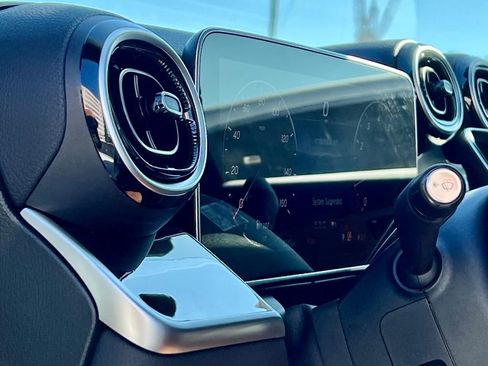 Certified 2026 Mercedes-Benz GLC 300 4MATIC image 15