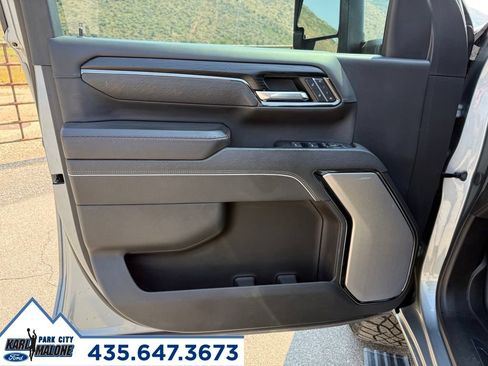 Used 2024 GMC Sierra 2500 AT4X AWD/4WD image 14