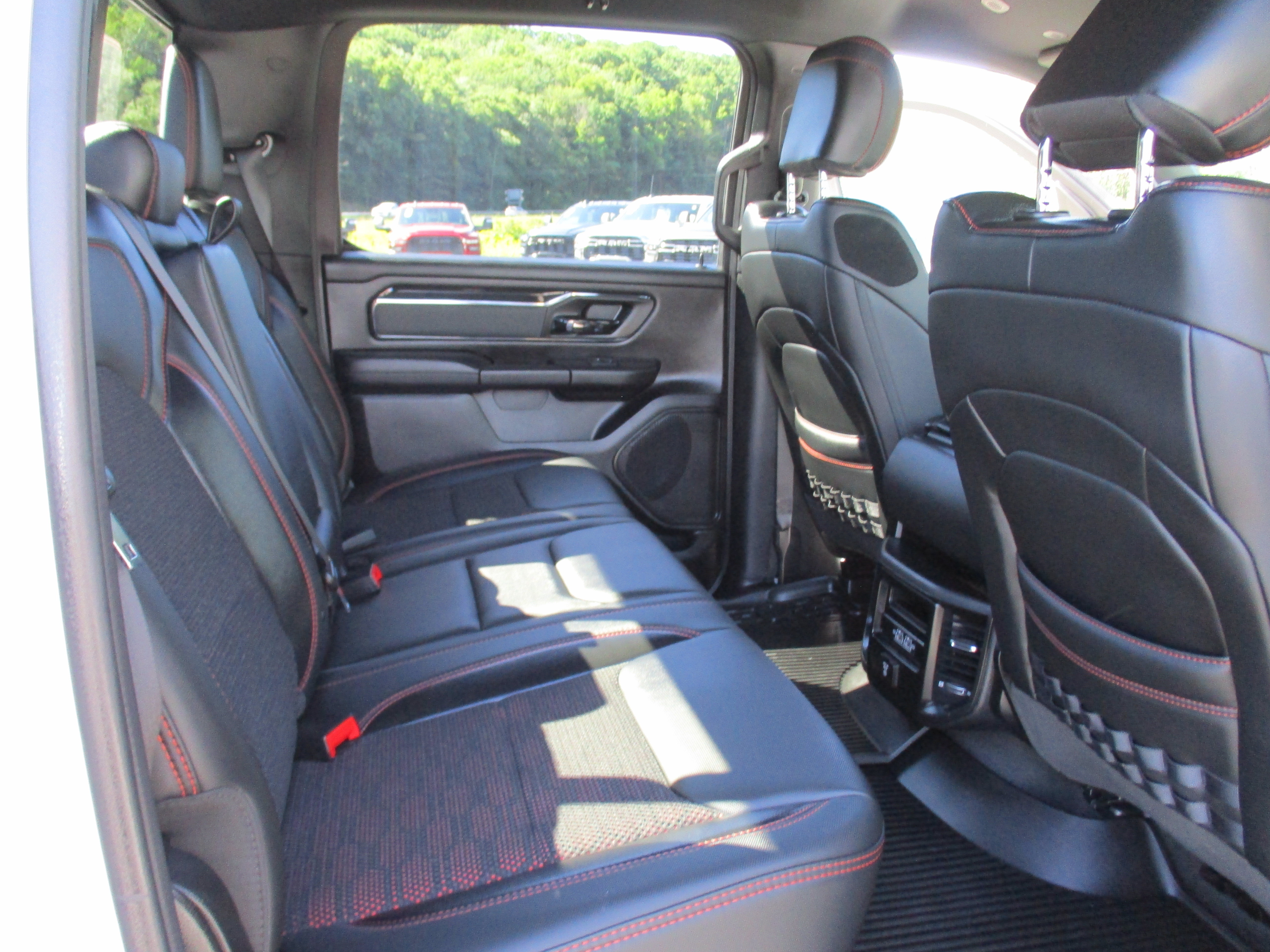 Used 2021 RAM 1500 Big Horn w/ Built-to-serve Edition AWD/4WD image 13