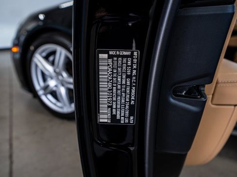 Used 2019 Porsche Panamera image 65