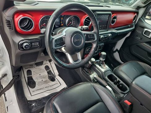 Used 2019 Jeep Wrangler Unlimited Rubicon AWD/4WD image 16
