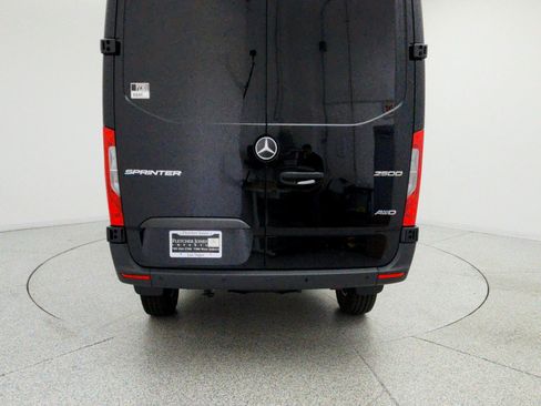 Used 2026 Mercedes-Benz Sprinter 2500 image 7