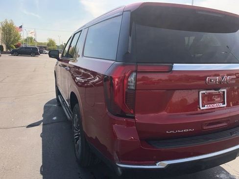 Used 2025 GMC Yukon XL Elevation AWD/4WD image 8