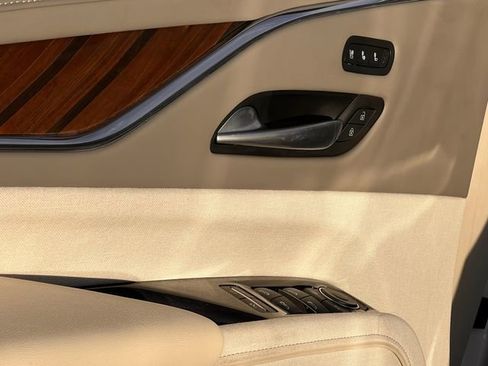 Certified 2024 Cadillac Escalade ESV Sport Platinum w/ LPO, ONYX Package image 22