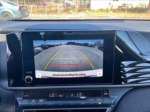 Used 2025 Toyota Camry LE image 14