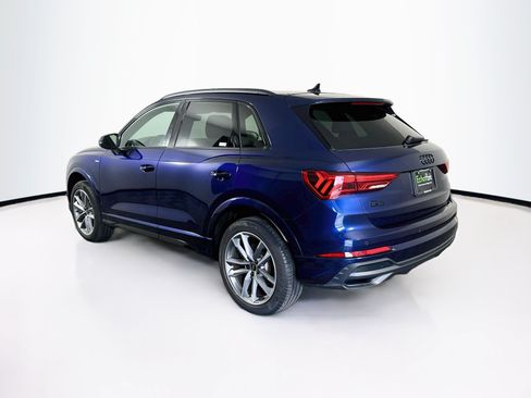 Used 2023 Audi Q3 2.0T Premium w/ Black Optic Sport Package AWD/4WD image 5