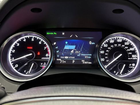 Used 2018 Toyota Camry XLE image 22