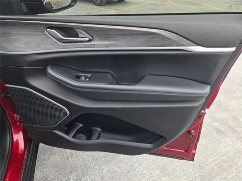 Used 2021 Jeep Grand Cherokee L Limited image 6