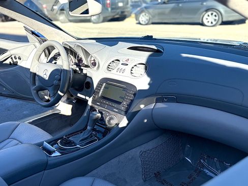 Used 2008 Mercedes-Benz SL 55 AMG w/ P1 Pkg image 15
