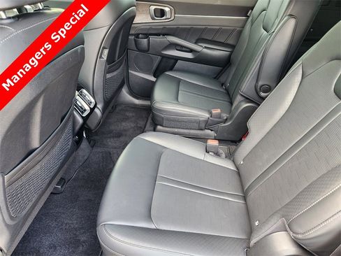 New 2025 Kia Sorento SX image 19