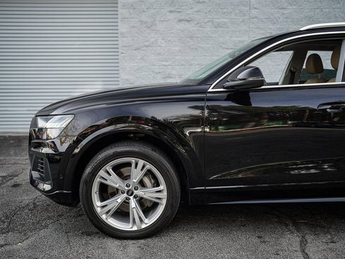 Used 2023 Audi Q8 Premium w/ Convenience Package image 10