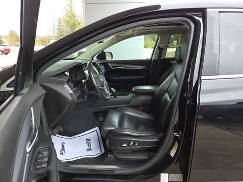 Used 2017 Cadillac XT5 Premium Luxury image 25