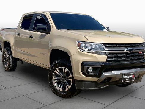 Used 2022 Chevrolet Colorado Z71 AWD/4WD image 3