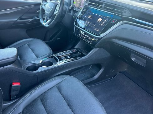 Used 2023 Chevrolet Bolt LT w/ Infotainment Package FWD image 15